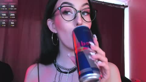 Miss Alice online show from 03/05/25, 11:28