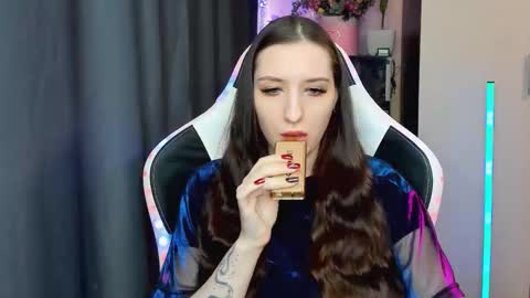 Alice online show from 09/11/25, 01:22