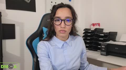 Snapshot of alice_bane chatting on 01/07/25, 03:33 A R Y A T I A online show from 01/07/25, 03:33