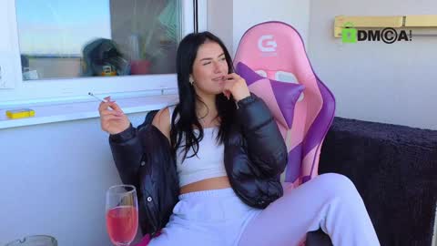 Snapshot of alice_bane chatting on 01/28/25, 10:56 A R Y A T I A online show from 01/28/25, 10:56