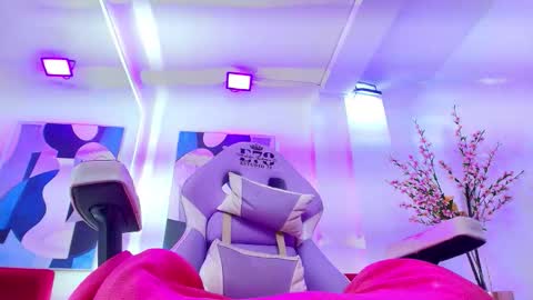 Alice  online show from 11/22/25, 03:16