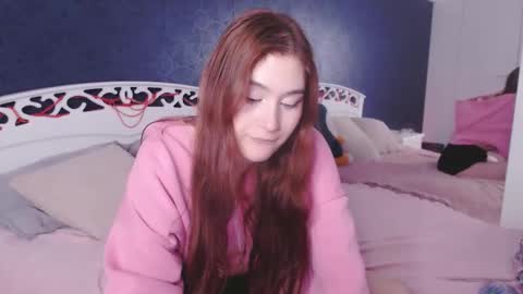 Snapshot of alice_clark13 chatting on 02/18/26, 09:11 Alis online show from 02/18/26, 09:11