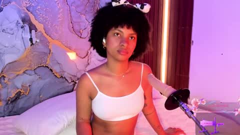 Snapshot of alice_cute77 chatting on 09/22/25, 10:34 Mey online show from 09/22/25, 10:34