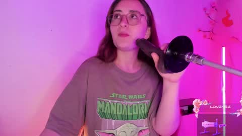 Snapshot of alice_cute77 chatting on 09/30/25, 03:55 Mey online show from 09/30/25, 03:55