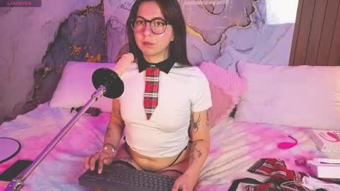 Mey online show from 05/18/26, 04:24