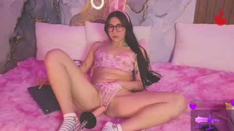 Mey online show from 06/03/26, 02:33