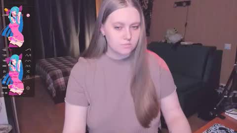 Snapshot of alice_dreamgirl_ chatting on 10/04/25, 09:07 Alice 3 online show from 10/04/25, 09:07