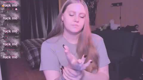 Snapshot of alice_dreamgirl_ chatting on 10/16/25, 11:22 Alice 3 online show from 10/16/25, 11:22