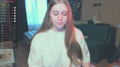 Snapshot of alice_dreamgirl_ chatting on 10/26/25, 12:00 Alice 3 online show from 10/26/25, 12:00