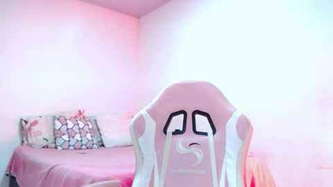 Snapshot of alice_jonson chatting on 06/18/26, 05:28 Maria Join free Telegram and suscribe my OF online show from 06/18/26, 05:28