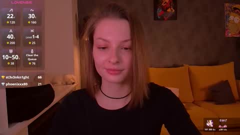 Snapshot of alice_karenina chatting on 11/28/25, 02:03 Alice online show from 11/28/25, 02:03