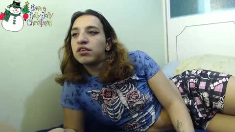 Snapshot of alice_magnus chatting on 12/25/24, 11:22 alice online show from 12/25/24, 11:22