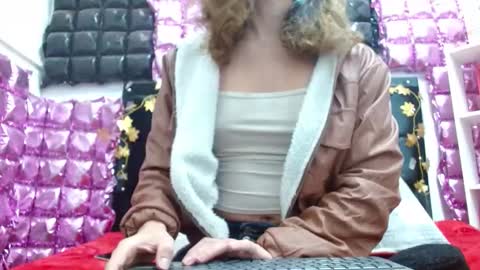 Snapshot of alice_magnus chatting on 09/14/25, 12:04 alice online show from 09/14/25, 12:04