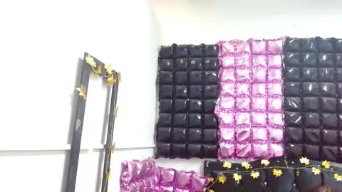 Snapshot of alice_magnus chatting on 09/24/25, 12:08 alice online show from 09/24/25, 12:08