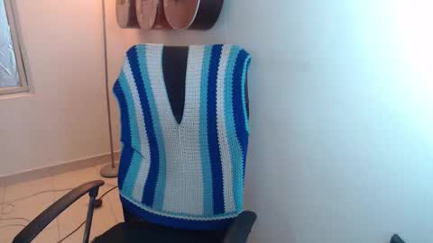 Alicia Aldara online show from 11/22/25, 04:44