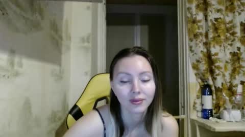 Alice smiles online show from 02/21/26, 12:33