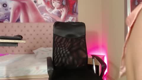 Sofia online show from 02/20/25, 02:35