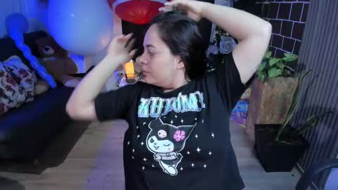 Snapshot of alice_star7 chatting on 12/17/24, 01:05 Alice online show from 12/17/24, 01:05