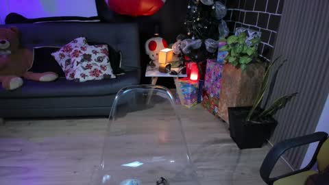 Snapshot of alice_star7 chatting on 12/31/24, 11:31 Alice online show from 12/31/24, 11:31