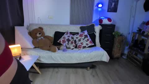 Snapshot of alice_star7 chatting on 02/22/25, 06:30 Alice online show from 02/22/25, 06:30