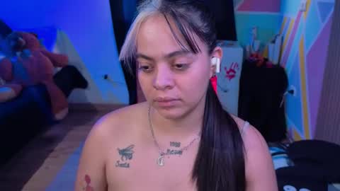 Snapshot of alice_star7 chatting on 10/27/25, 07:18 Alice online show from 10/27/25, 07:18