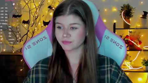 Snapshot of alice_tails chatting on 11/03/25, 07:04 Alice online show from 11/03/25, 07:04