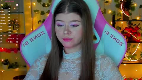 Snapshot of alice_tails chatting on 11/09/25, 10:35 Alice online show from 11/09/25, 10:35