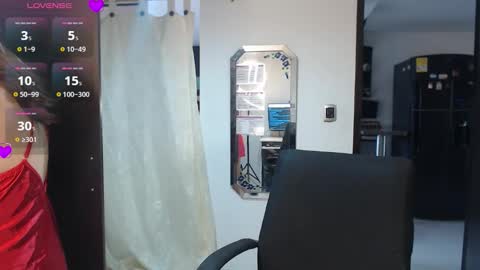 Snapshot of alice_tes chatting on 10/22/25, 09:14 ALICE online show from 10/22/25, 09:14