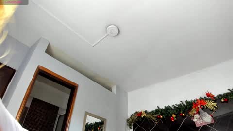 Alice thompsonx online show from 12/28/24, 12:03