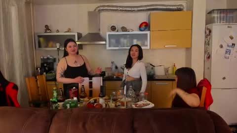 alice_weidel online show from 04/30/26, 08:57