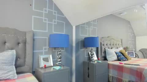 aliceblack7 online show from 11/18/25, 11:47