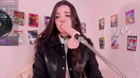 Alice online show from 02/12/25, 07:23