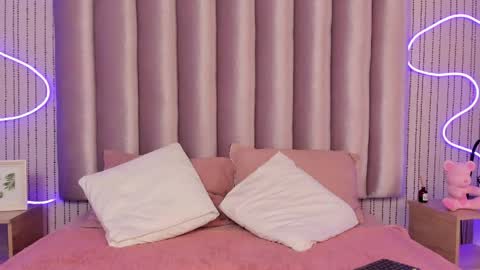 Snapshot of alicecarvajal chatting on 03/31/26, 03:08 Alice online show from 03/31/26, 03:08