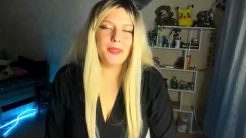 AliceCasey online show from 10/15/25, 06:41