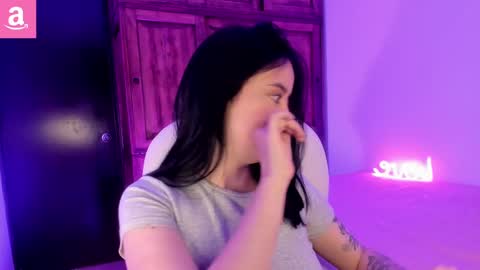 Aliceee  ..   97YP9VWGZHrefnav wishlist lists 1 online show from 02/19/25, 08:10