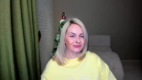 Snapshot of alicee__grace chatting on 12/21/25, 07:54 Alicee online show from 12/21/25, 07:54