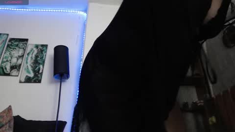 alicee_logan_ online show from 09/12/25, 04:29