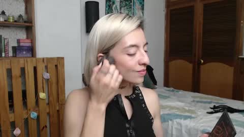 alicee_logan_ online show from 05/16/26, 03:14
