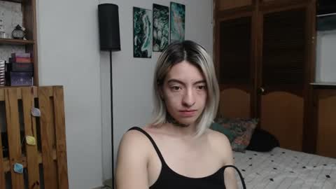 alicee_logan_ online show from 06/17/26, 01:08