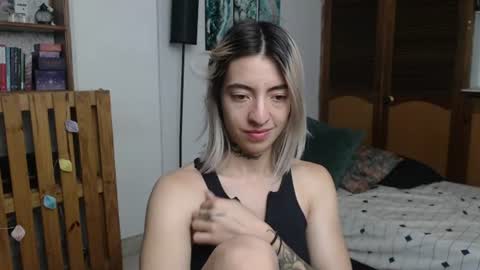 alicee_logan_ online show from 07/18/26, 02:49