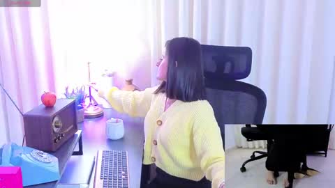 Aleja  online show from 04/16/26, 12:06