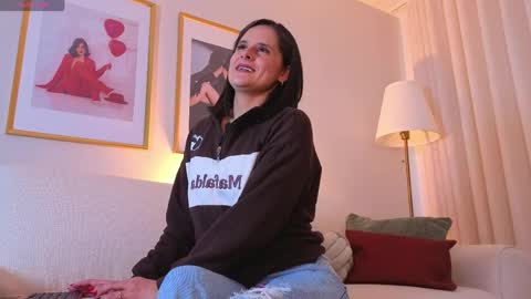 Aleja  online show from 05/11/26, 11:38