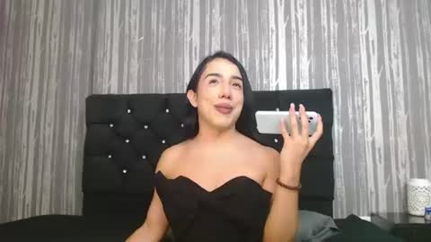Snapshot of alicee_moonn chatting on 07/16/26, 11:00 alicee_moonn online show from 07/16/26, 11:00