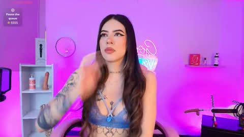 Alice online show from 10/20/25, 12:27