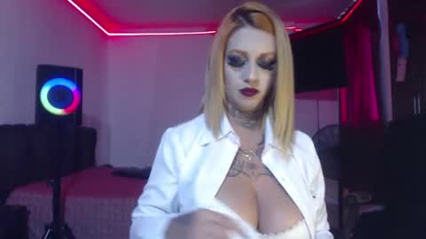 aliceesmiths online show from 02/06/25, 06:24