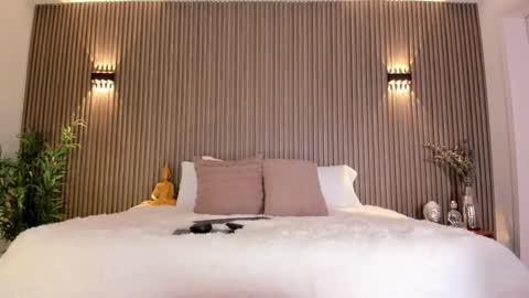 Alice  online show from 10/17/25, 04:26