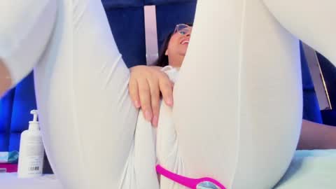 alicehott_05 online show from 05/06/26, 04:08