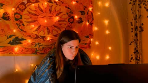 Alice online show from 02/06/26, 05:27