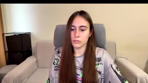 alicekollt online show from 12/05/25, 10:57