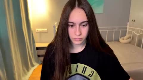 alicekollt online show from 06/25/26, 12:42